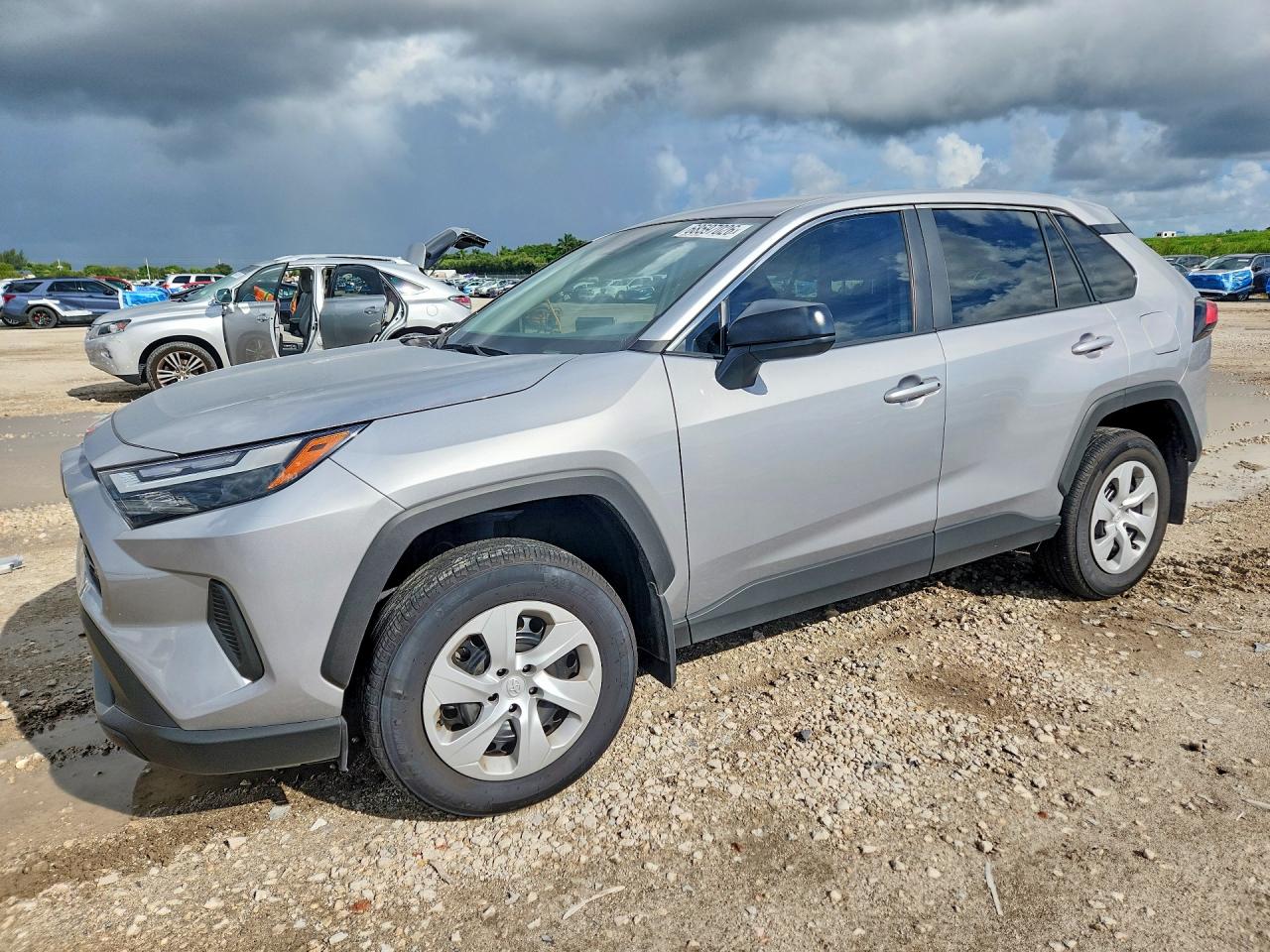 2025 TOYOTA RAV4 — Front 3/4