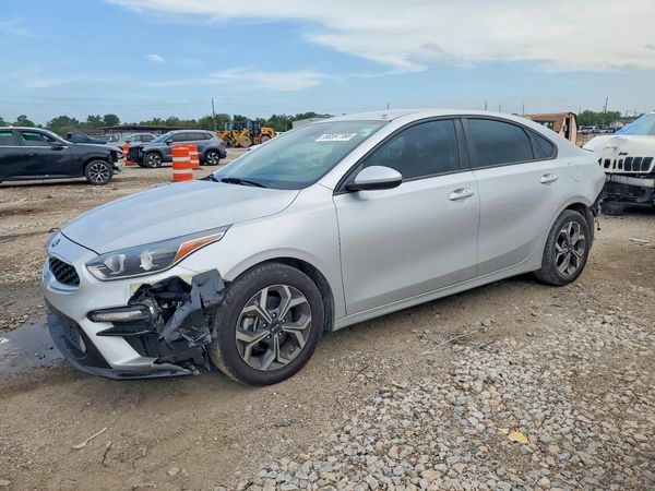 2020 KIA FORTE — Front 3/4