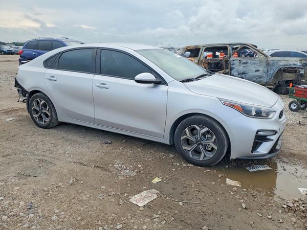 2020 KIA FORTE — Passenger 3/4