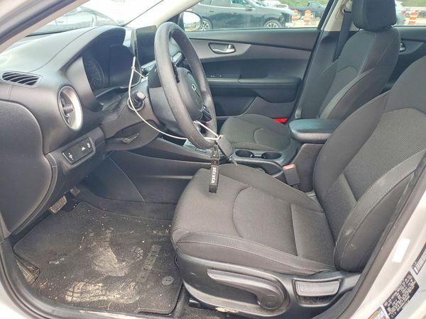 2020 KIA FORTE — DENT