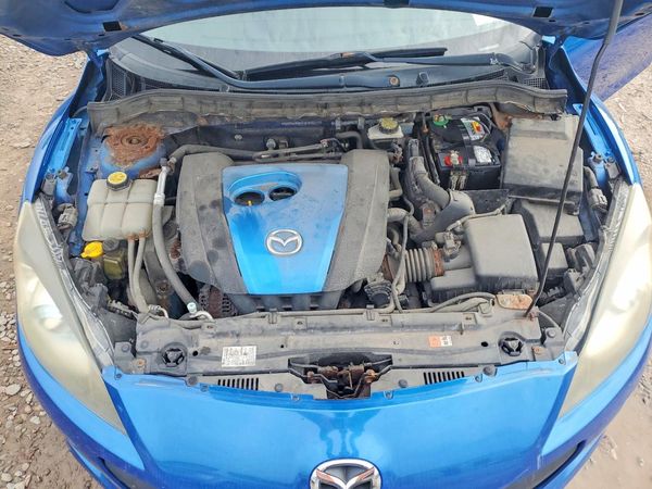 2012 MAZDA 3 Grand Touring/GT — Engine bay