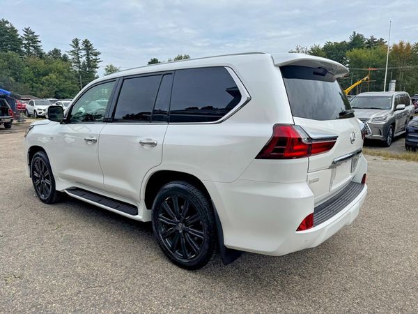 2016 LEXUS LX 570