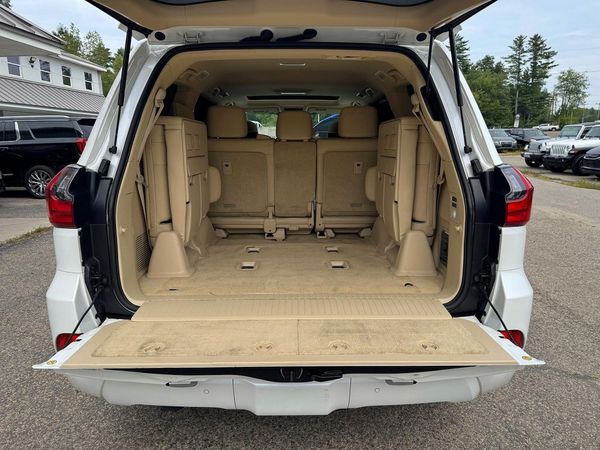 2016 LEXUS LX 570