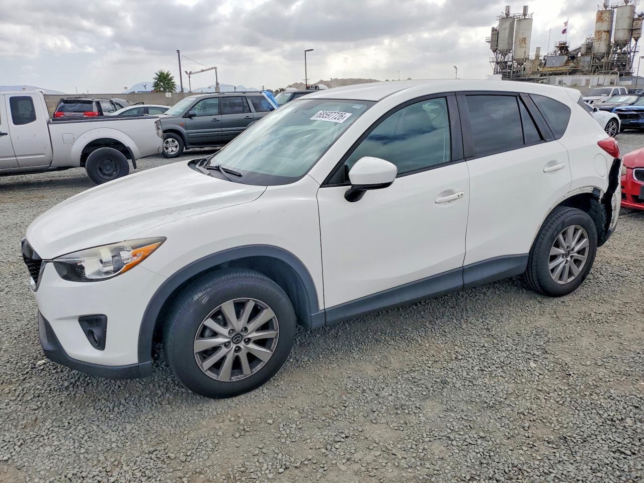 2015 MAZDA CX-5 Touring/GS — Front 3/4