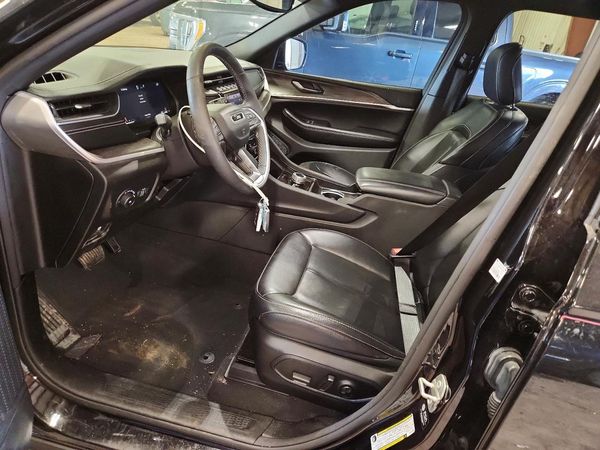 2024 JEEP GRAND CHEROKEE — DENT