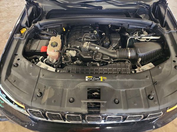 2024 JEEP GRAND CHEROKEE — Engine bay