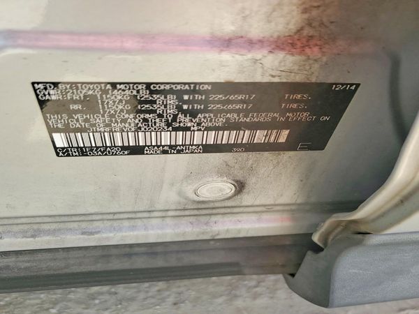 2015 TOYOTA RAV4