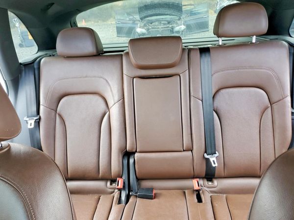 2013 AUDI Q5 Prestige