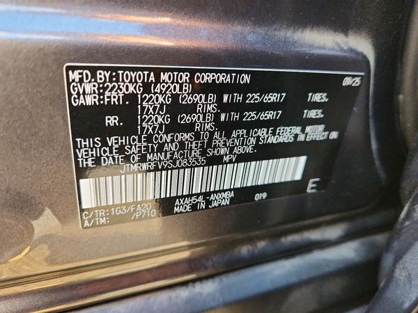 2025 TOYOTA RAV4 XLE