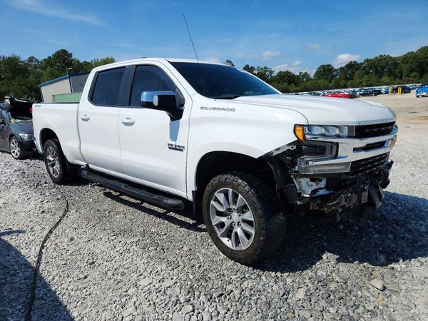 2020 CHEVROLET SILVERADO LT — Passenger 3/4