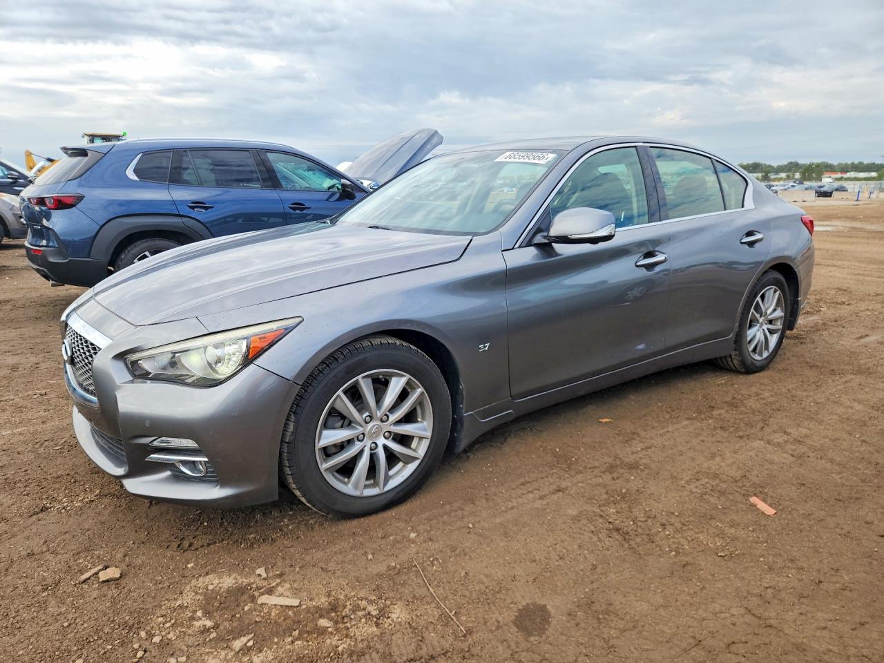 2015 INFINITI Q50 — Front 3/4