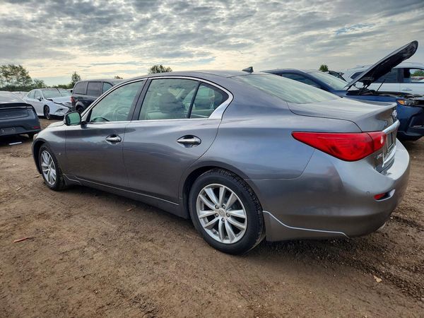 2015 INFINITI Q50 — DSRA