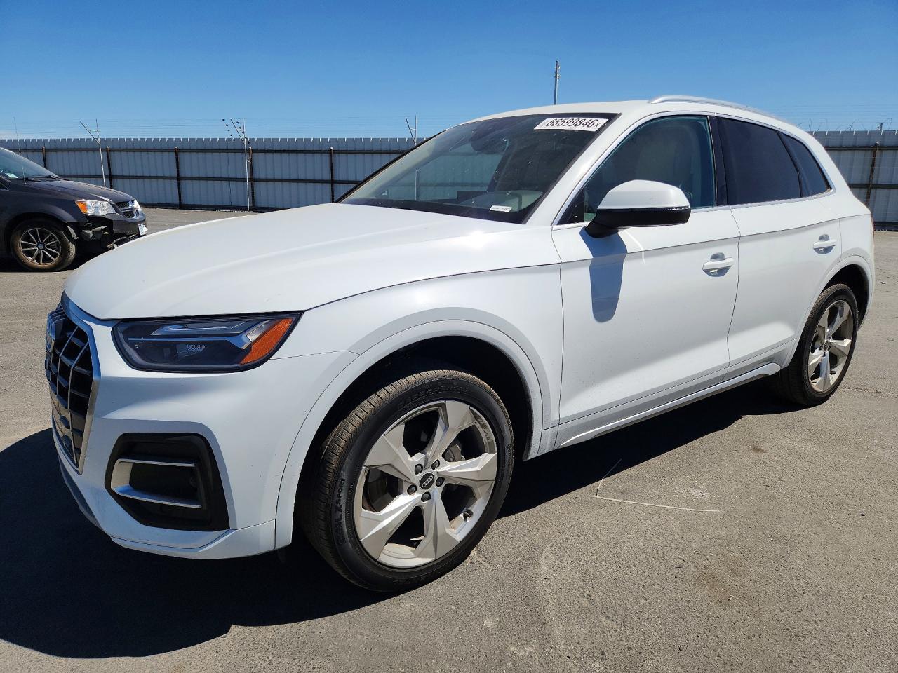 2021 AUDI Q5 quattro Premium Plus