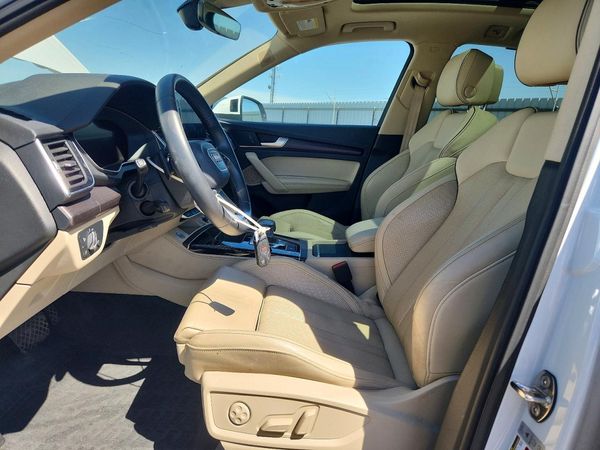 2021 AUDI Q5 quattro Premium Plus