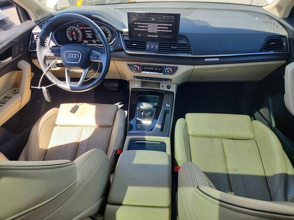 2021 AUDI Q5 quattro Premium Plus