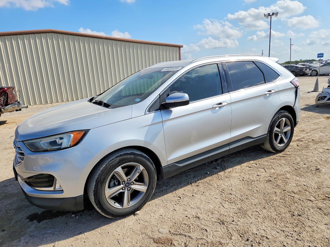 2019 FORD EDGE — Front 3/4