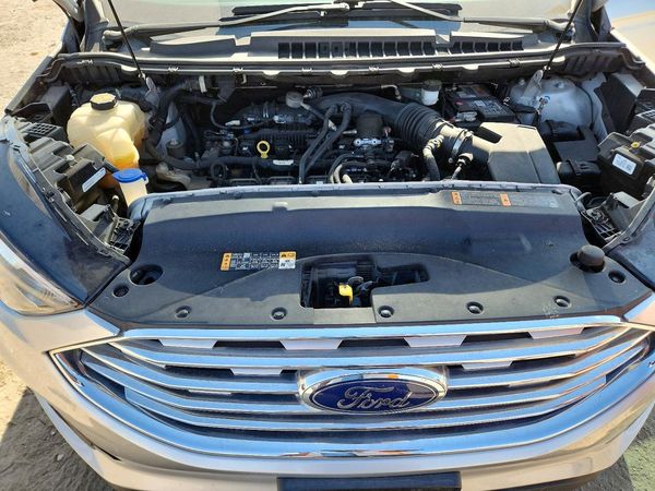 2019 FORD EDGE — Engine bay