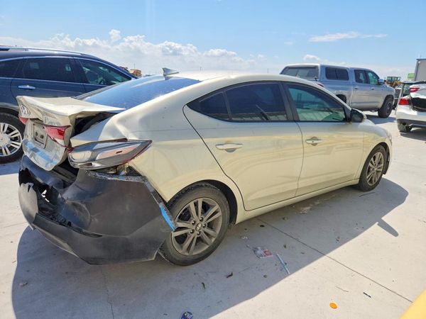 2017 HYUNDAI ELANTRA