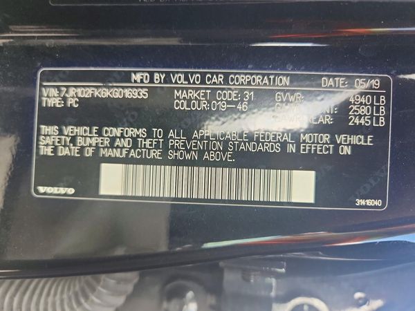 2019 VOLVO S60 Momentum
