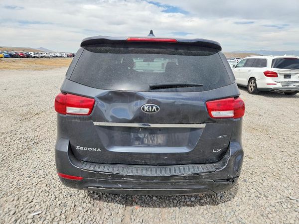 2017 KIA SEDONA LX