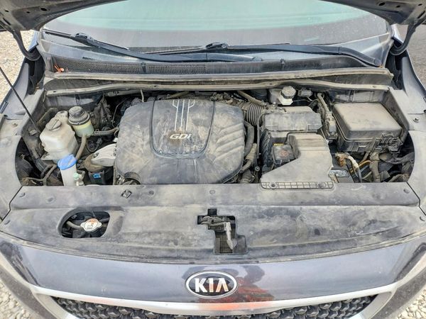 2017 KIA SEDONA LX