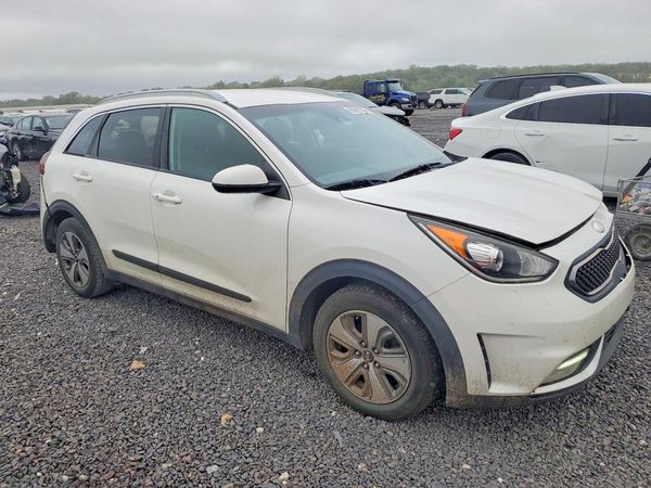 2019 KIA NIRO FE (HEV), LX (HEV) — Passenger 3/4
