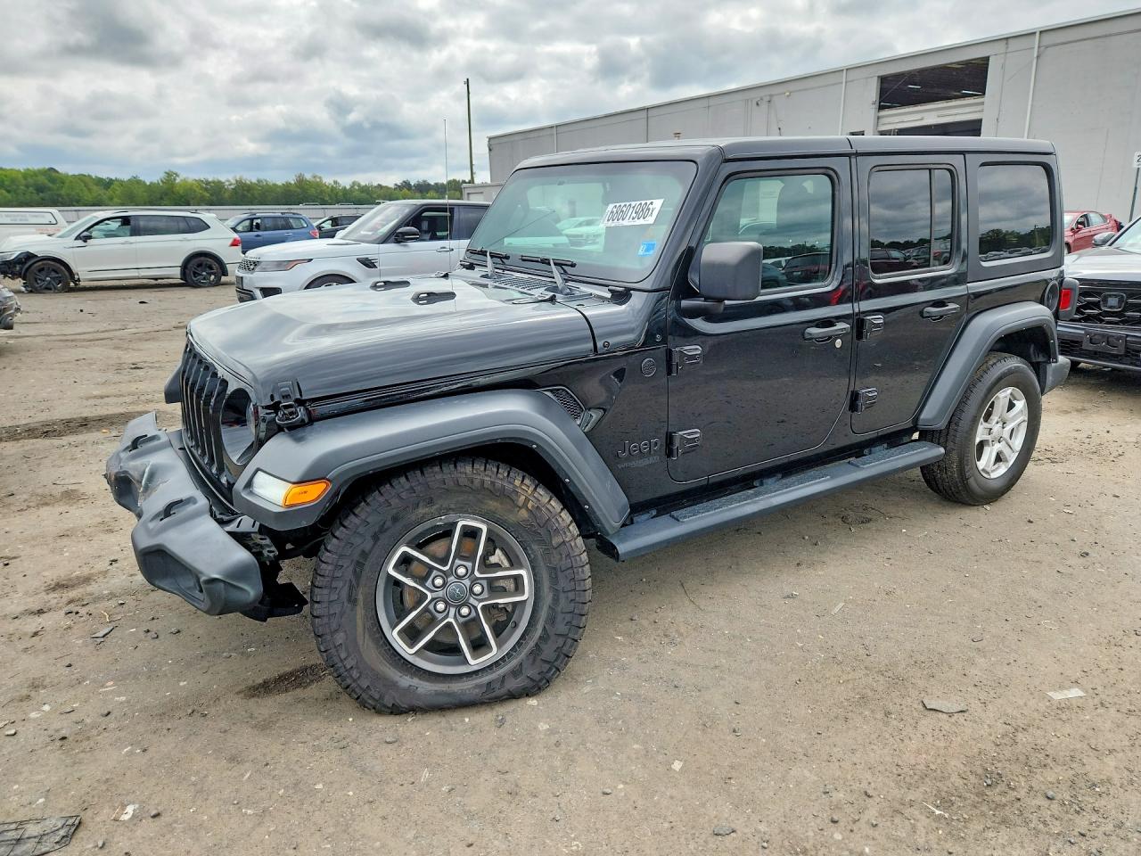 2022 JEEP WRANGLER Unlimited Sport — Front 3/4