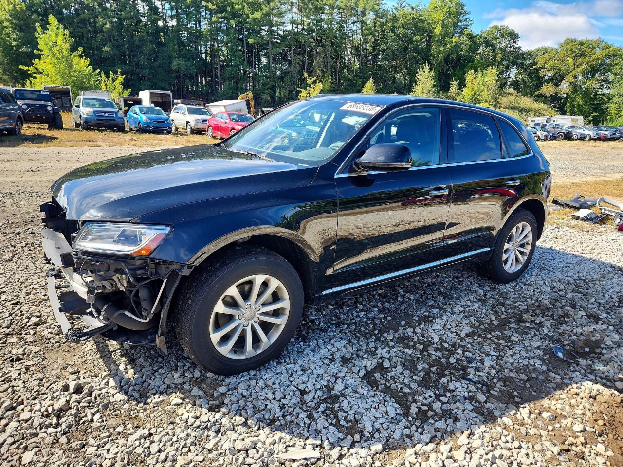 2017 AUDI Q5 quattro Premium — Front 3/4