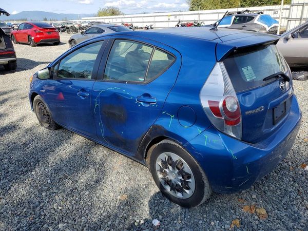 2013 TOYOTA PRIUS