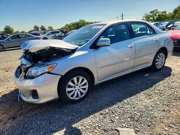 2013 TOYOTA COROLLA