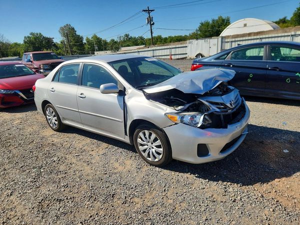 2013 TOYOTA COROLLA
