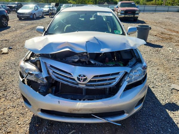 2013 TOYOTA COROLLA