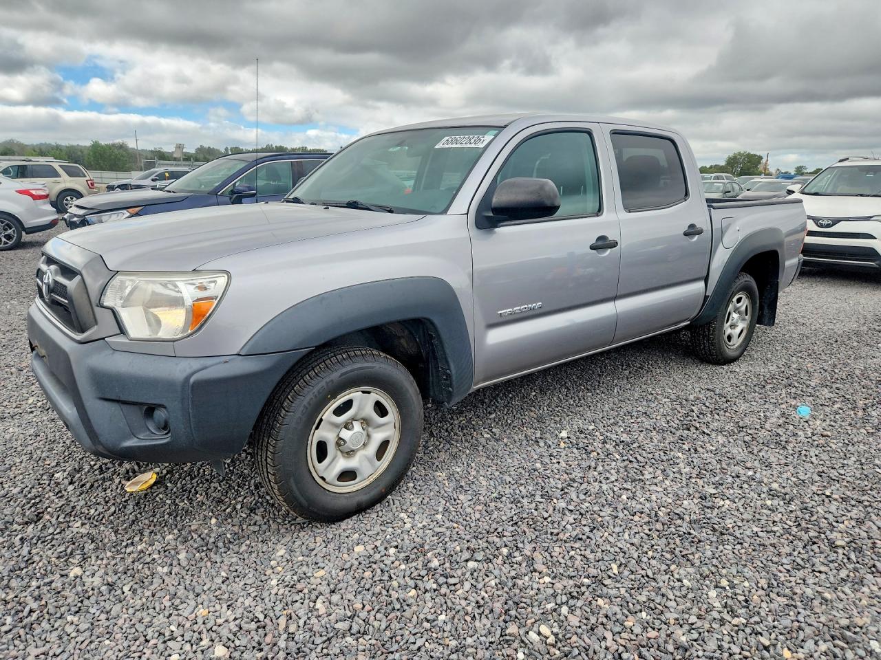 2015 TOYOTA TACOMA Delux Grade — Front 3/4