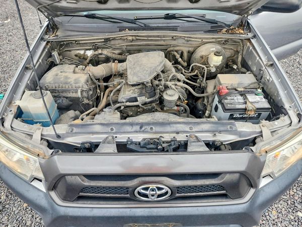 2015 TOYOTA TACOMA Delux Grade — Engine bay