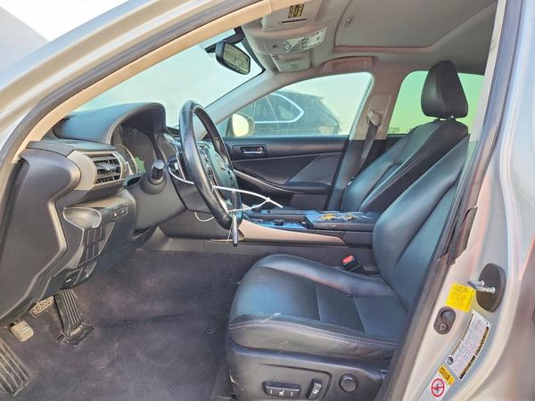 2014 LEXUS IS 250 — DENT