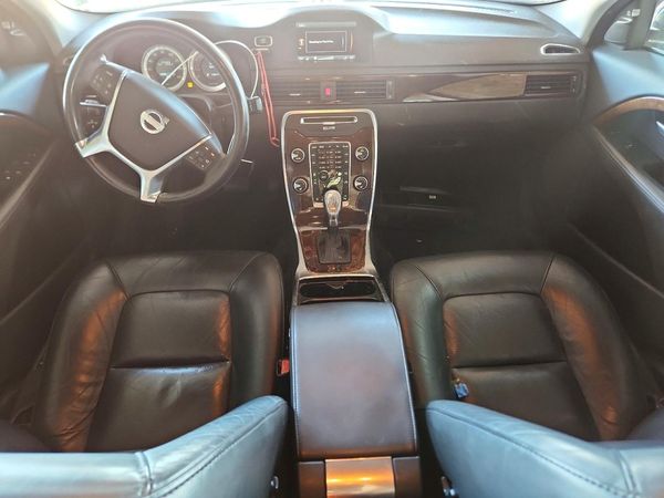 2013 VOLVO S80