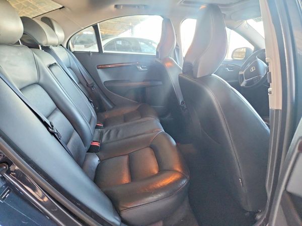 2013 VOLVO S80