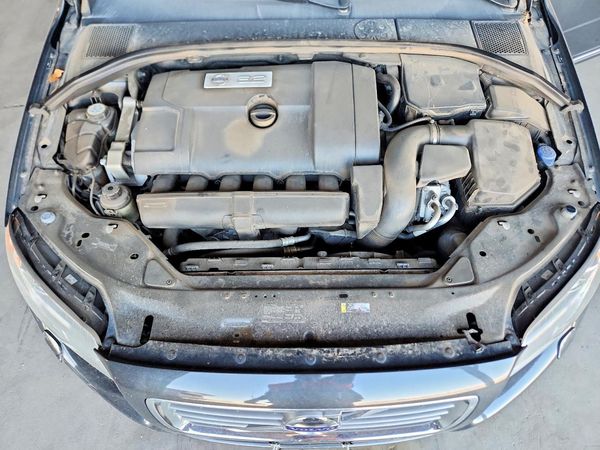 2013 VOLVO S80