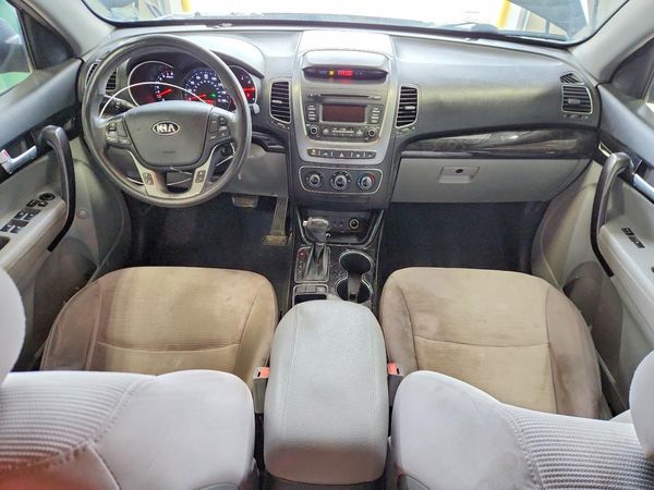 2015 KIA SORENTO GL