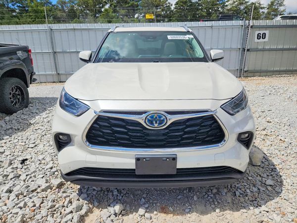 2021 TOYOTA HIGHLANDER Limited