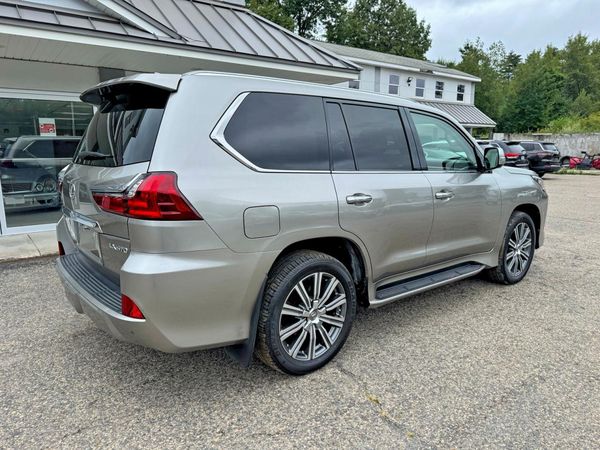 2016 LEXUS LX