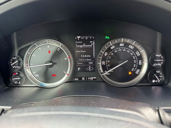 2016 LEXUS LX