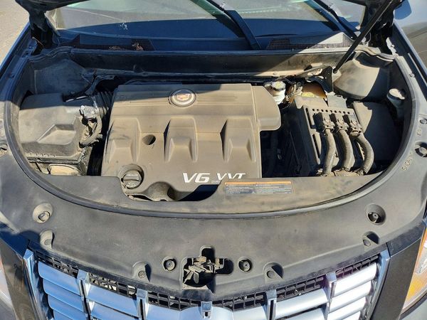 2016 CADILLAC SRX Performance — Engine bay