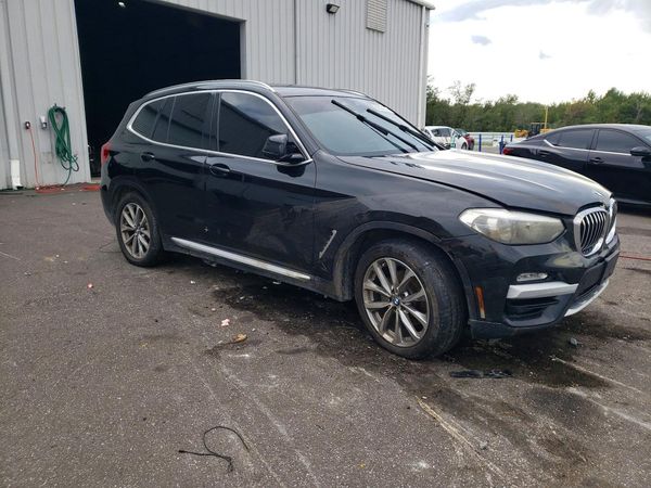 2019 BMW X3 xDrive30i — Passenger 3/4