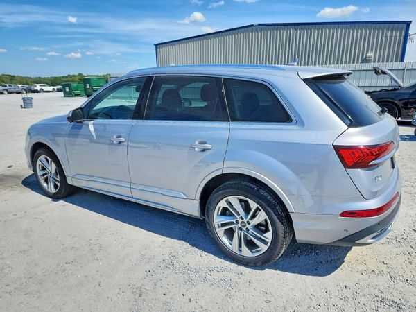 2022 AUDI Q7 quattro Premium Plus