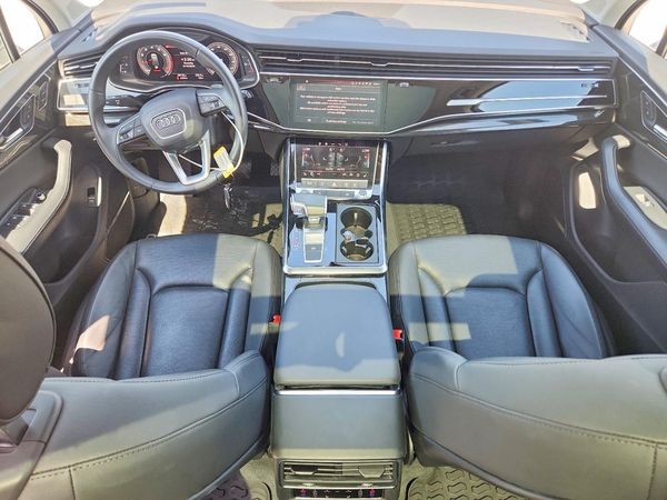 2022 AUDI Q7 quattro Premium Plus