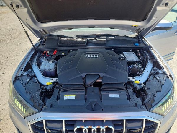 2022 AUDI Q7 quattro Premium Plus