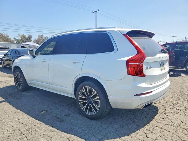 2020 VOLVO XC90 Momentum — DSRA