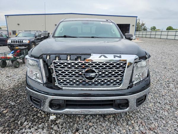 2018 NISSAN TITAN
