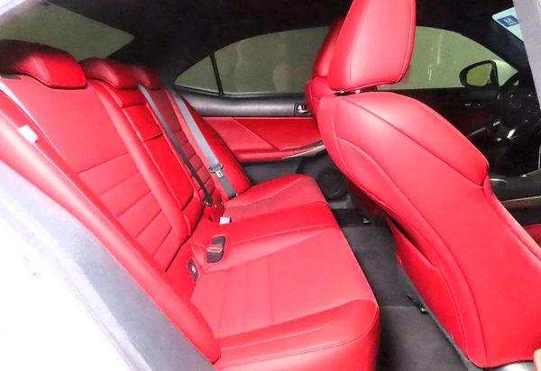 2016 LEXUS IS 200t